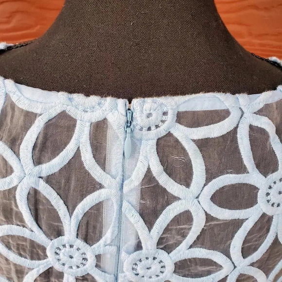 BB DAKOTA Women's Blue Floral Lace Tulle Sleeveless Fit and Flare Dress Size 2 - Picture 11 of 12